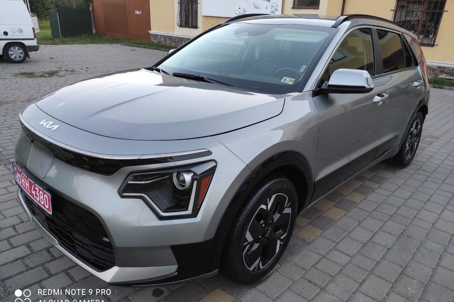 Продам Kia Niro 64 кВт. 2023 года в Львове