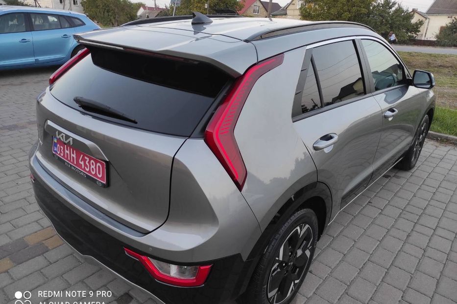 Продам Kia Niro 64 кВт. 2023 года в Львове