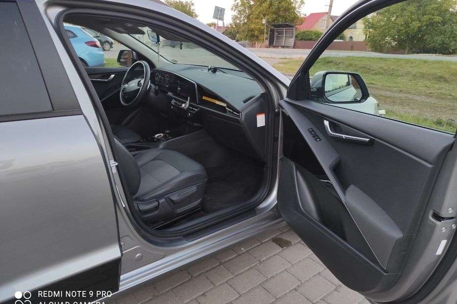 Продам Kia Niro 64 кВт. 2023 года в Львове