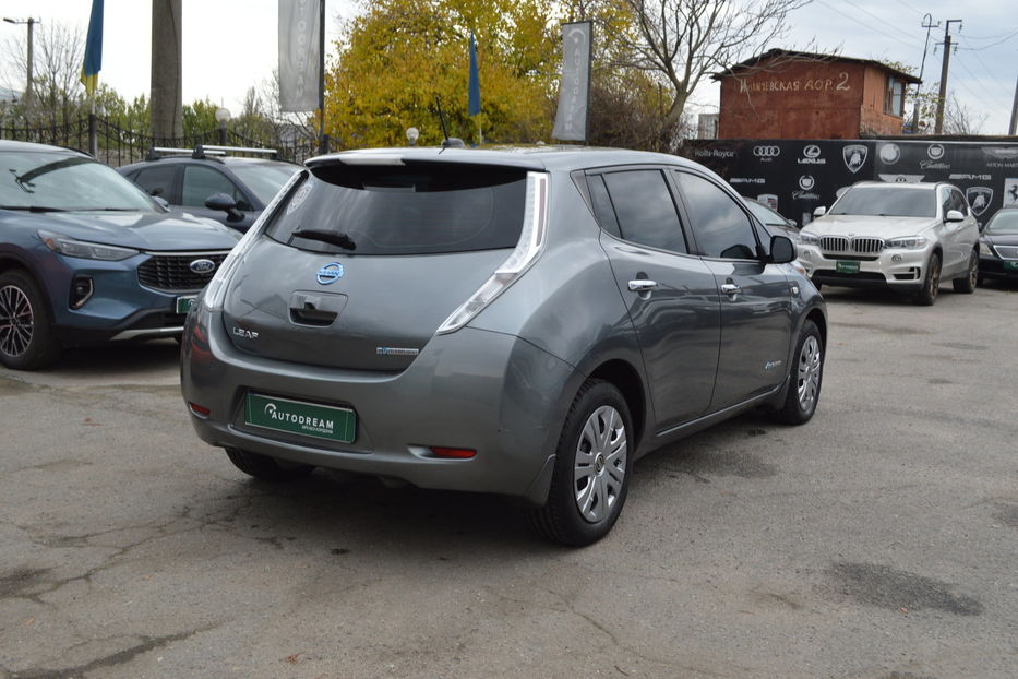 Продам Nissan Leaf 2015 года в Одессе