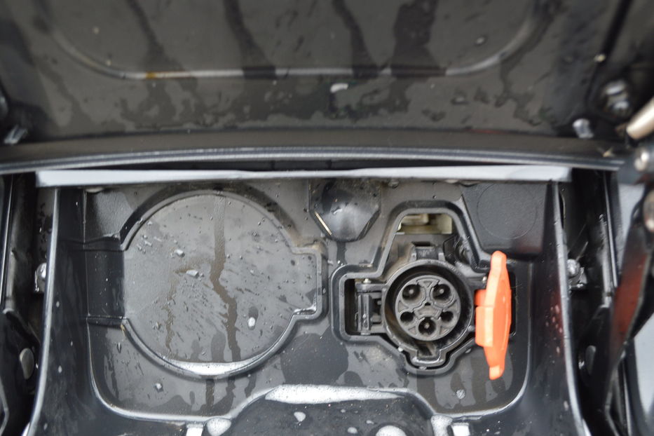 Продам Nissan Leaf 2015 года в Одессе