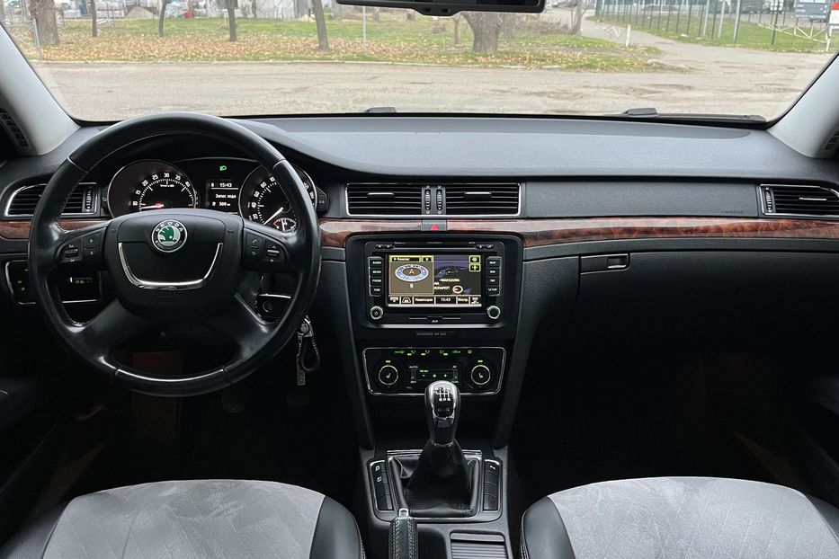 Продам Skoda Superb Hightline 4х4 2012 года в Николаеве