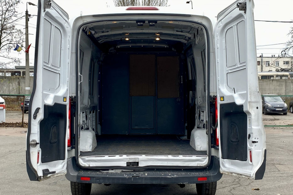 Продам Ford Transit груз. 2015 года в Киеве