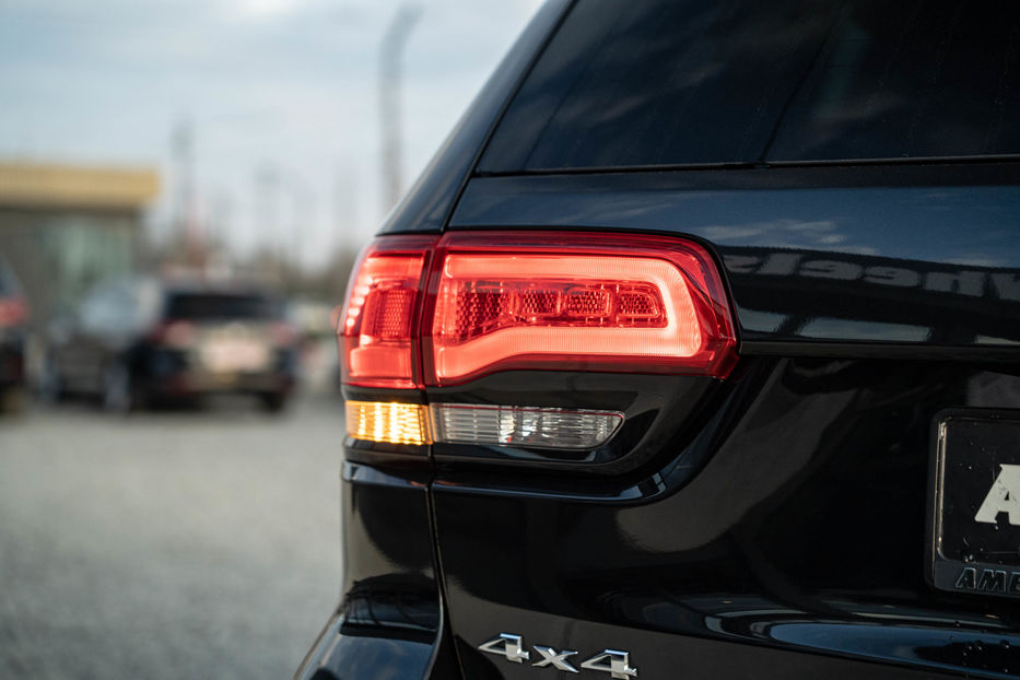 Продам Jeep Grand Cherokee Limited 2016 года в Черновцах