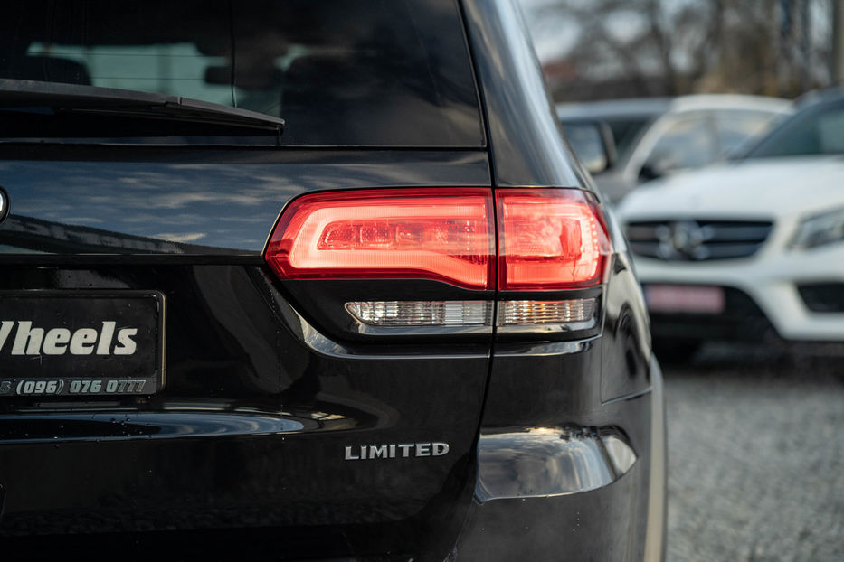 Продам Jeep Grand Cherokee Limited 2016 года в Черновцах