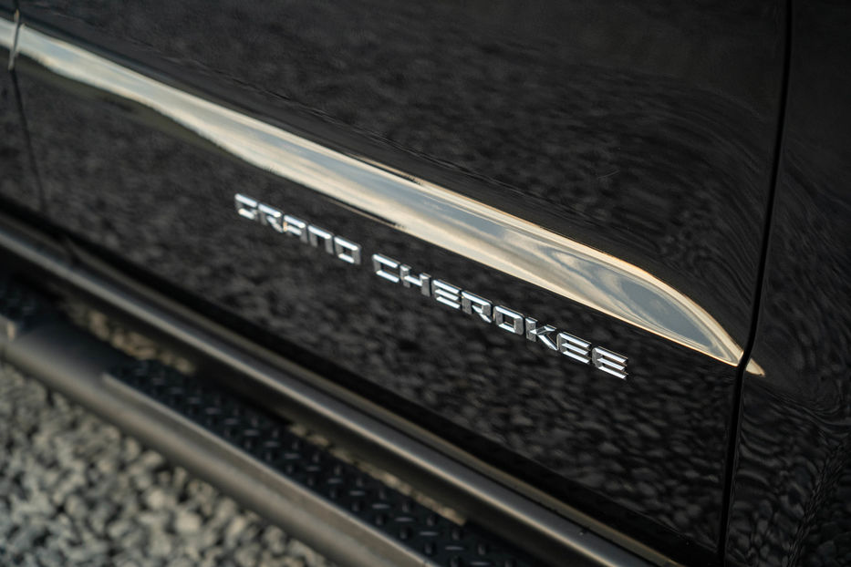 Продам Jeep Grand Cherokee Limited 2016 года в Черновцах