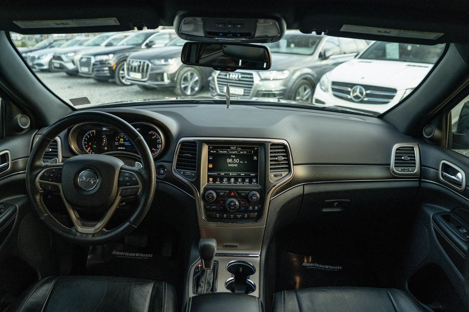 Продам Jeep Grand Cherokee Limited 2016 года в Черновцах