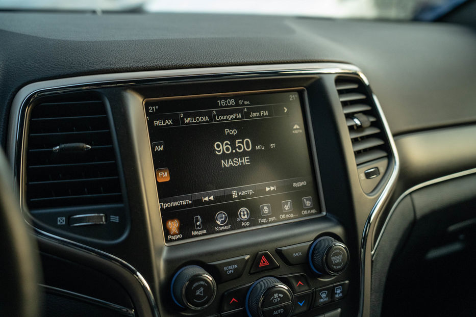 Продам Jeep Grand Cherokee Limited 2016 года в Черновцах