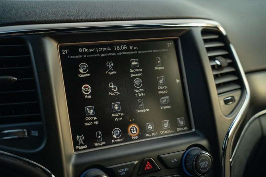 Продам Jeep Grand Cherokee Limited 2016 года в Черновцах