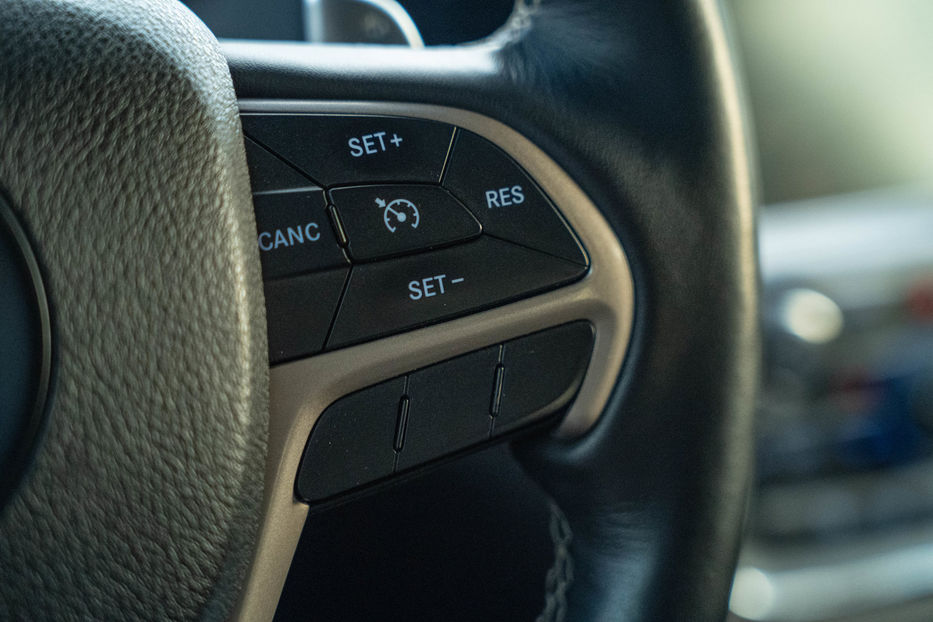 Продам Jeep Grand Cherokee Limited 2016 года в Черновцах