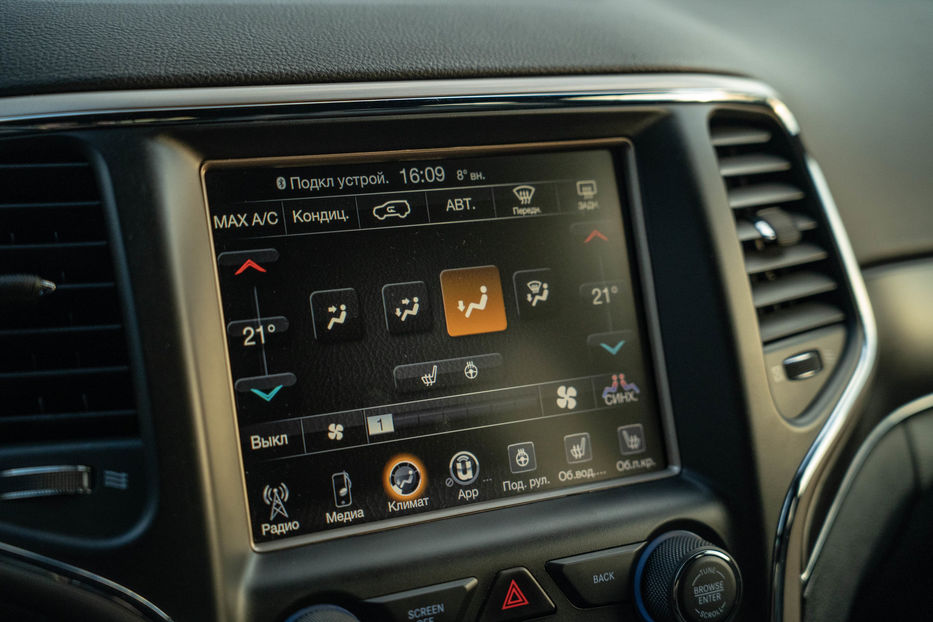 Продам Jeep Grand Cherokee Limited 2016 года в Черновцах