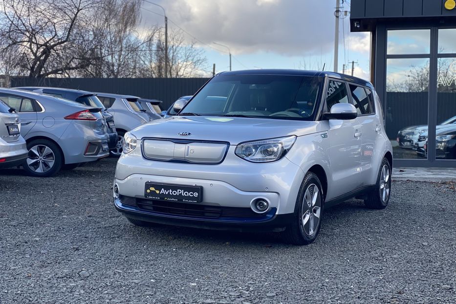Продам Kia Soul 30 квт 2017 года в Луцке