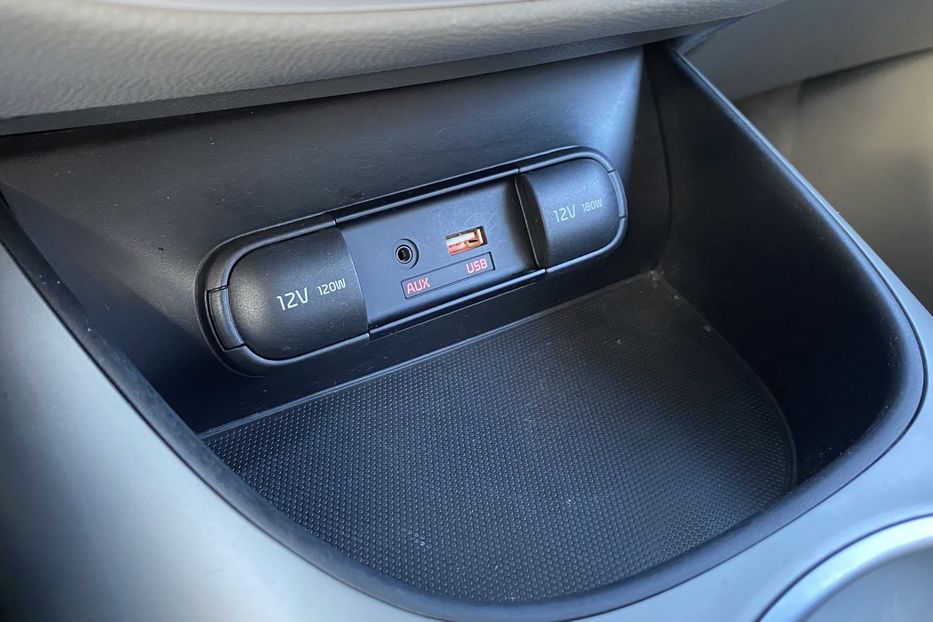 Продам Kia Soul 30 квт 2017 года в Луцке