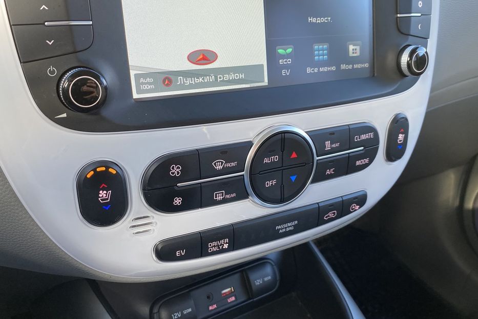 Продам Kia Soul 30 квт 2017 года в Луцке