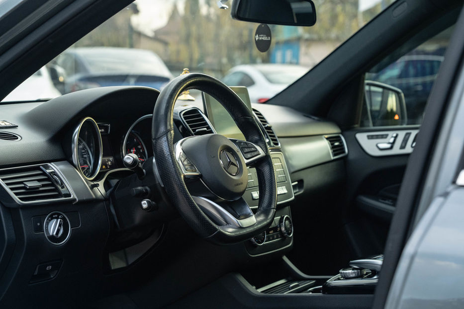 Продам Mercedes-Benz GLE-Class 350 d 4MATIC 2016 года в Черновцах