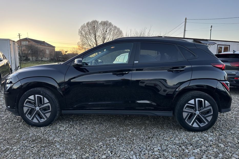 Продам Hyundai Kona 64kWhМакс.комплектація PREMIUM 2021 года в Львове