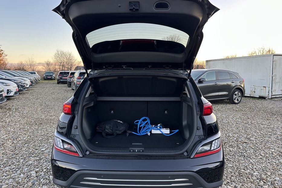 Продам Hyundai Kona 64kWhМакс.комплектація PREMIUM 2021 года в Львове