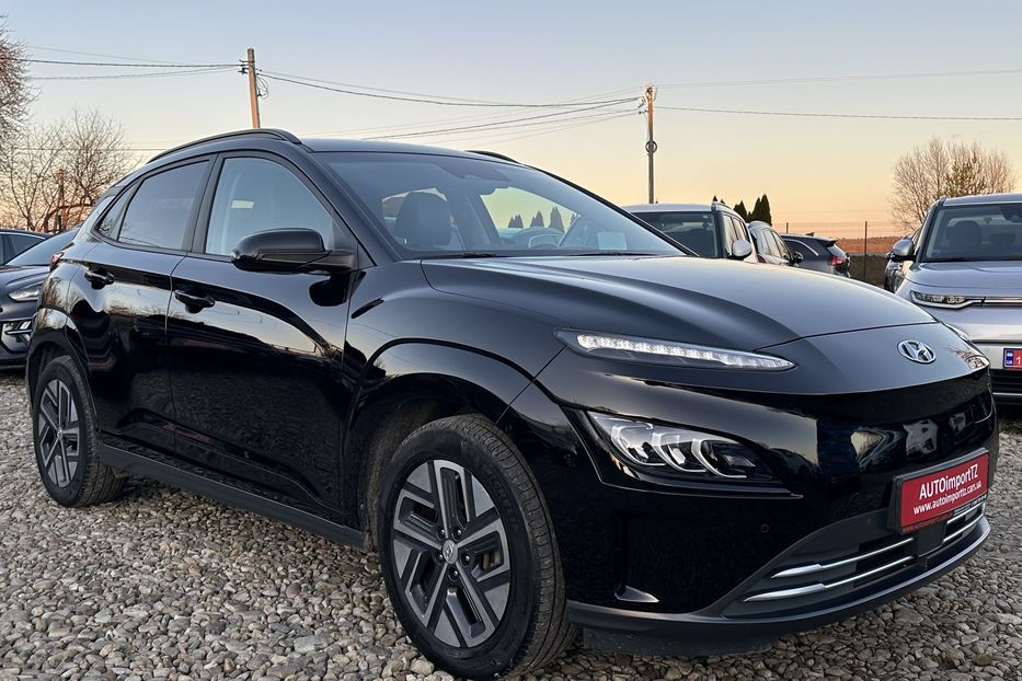 Продам Hyundai Kona 64kWhМакс.комплектація PREMIUM 2021 года в Львове
