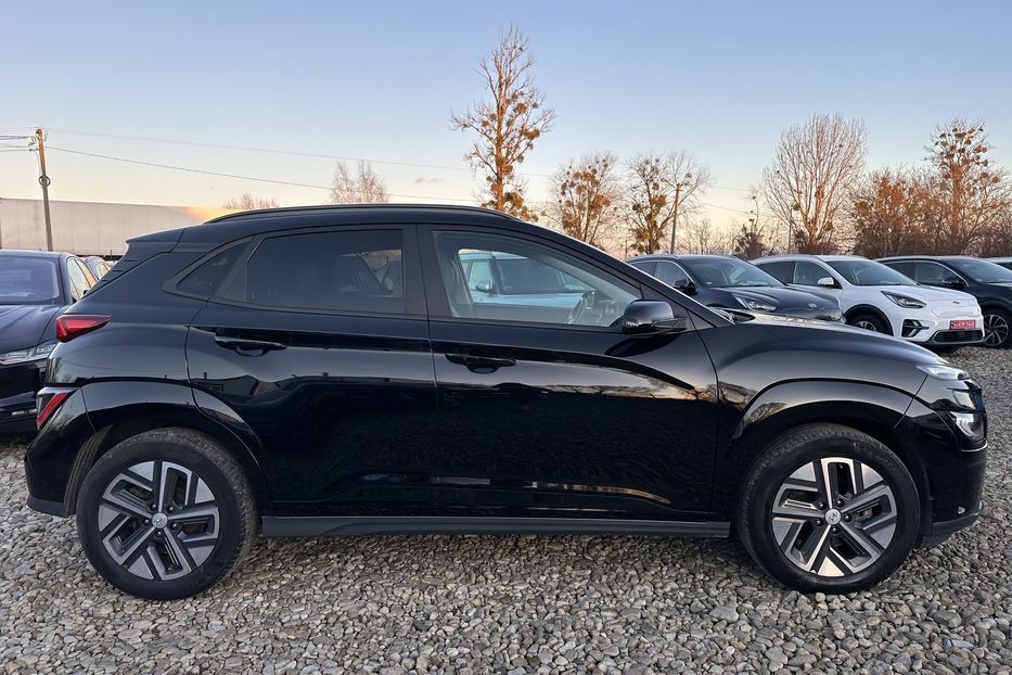 Продам Hyundai Kona 64kWhМакс.комплектація PREMIUM 2021 года в Львове