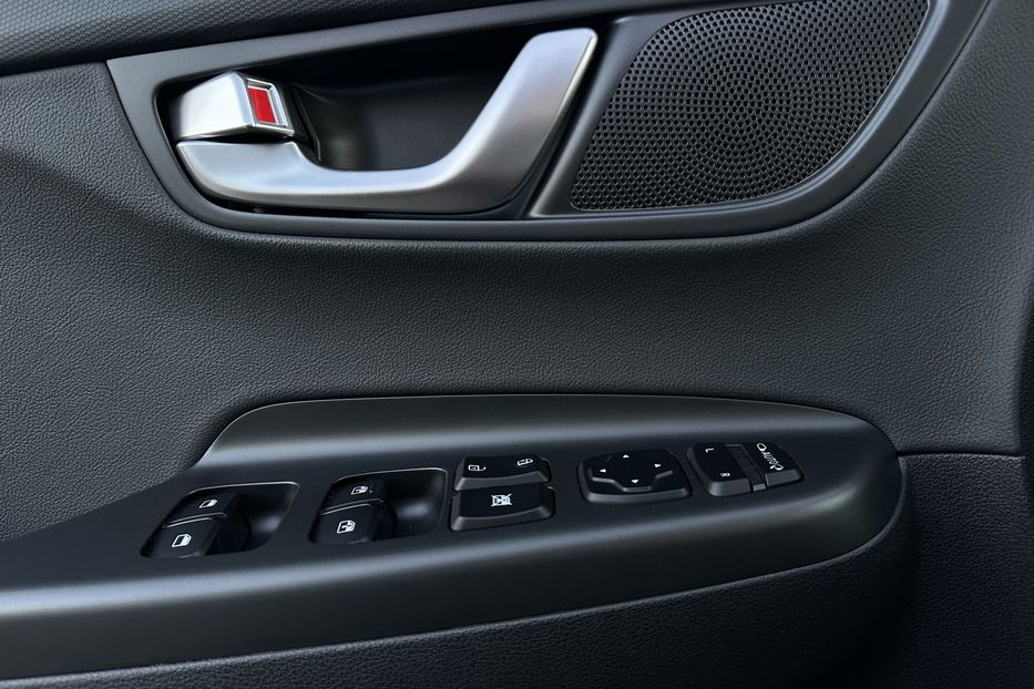 Продам Hyundai Kona 64kWhМакс.комплектація PREMIUM 2021 года в Львове