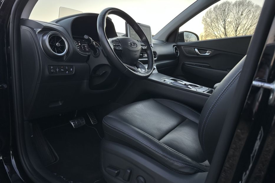 Продам Hyundai Kona 64kWhМакс.комплектація PREMIUM 2021 года в Львове