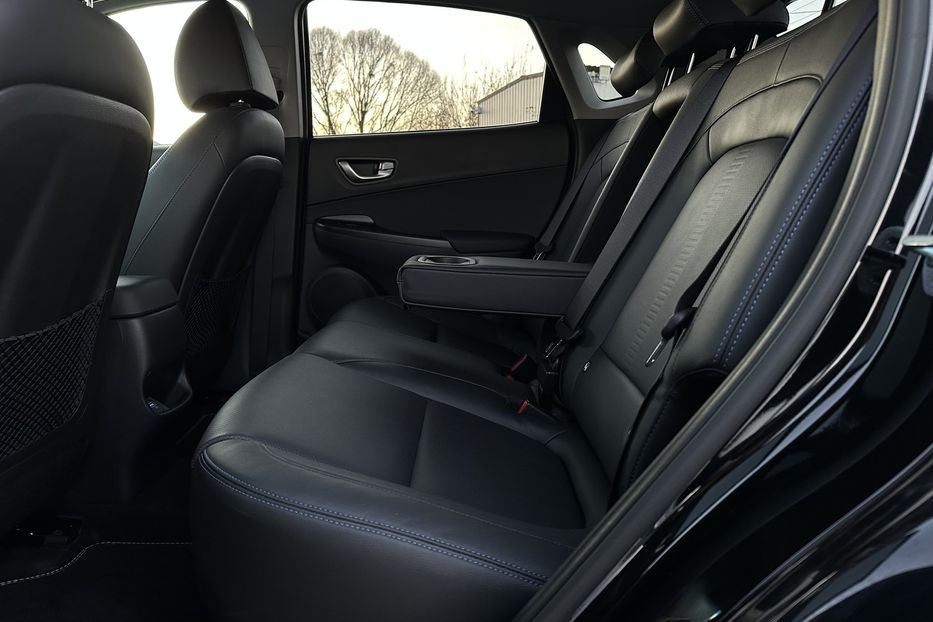 Продам Hyundai Kona 64kWhМакс.комплектація PREMIUM 2021 года в Львове