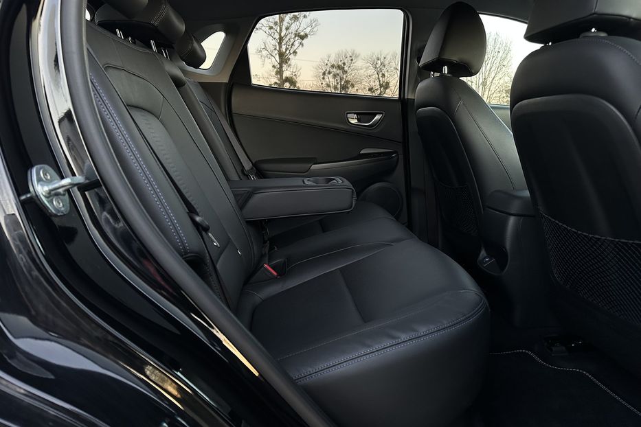 Продам Hyundai Kona 64kWhМакс.комплектація PREMIUM 2021 года в Львове