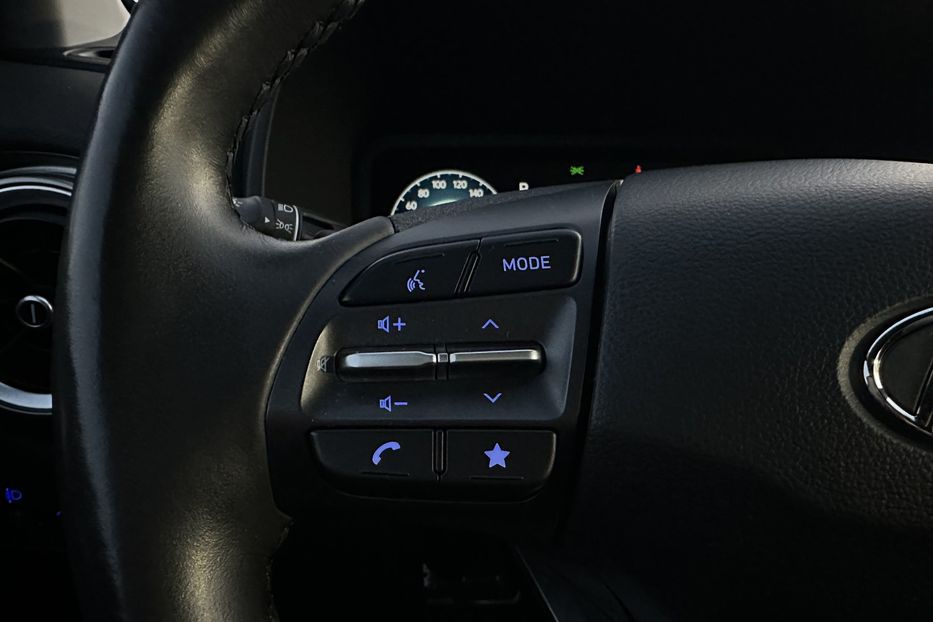 Продам Hyundai Kona 64kWhМакс.комплектація PREMIUM 2021 года в Львове