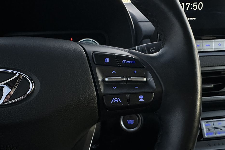 Продам Hyundai Kona 64kWhМакс.комплектація PREMIUM 2021 года в Львове