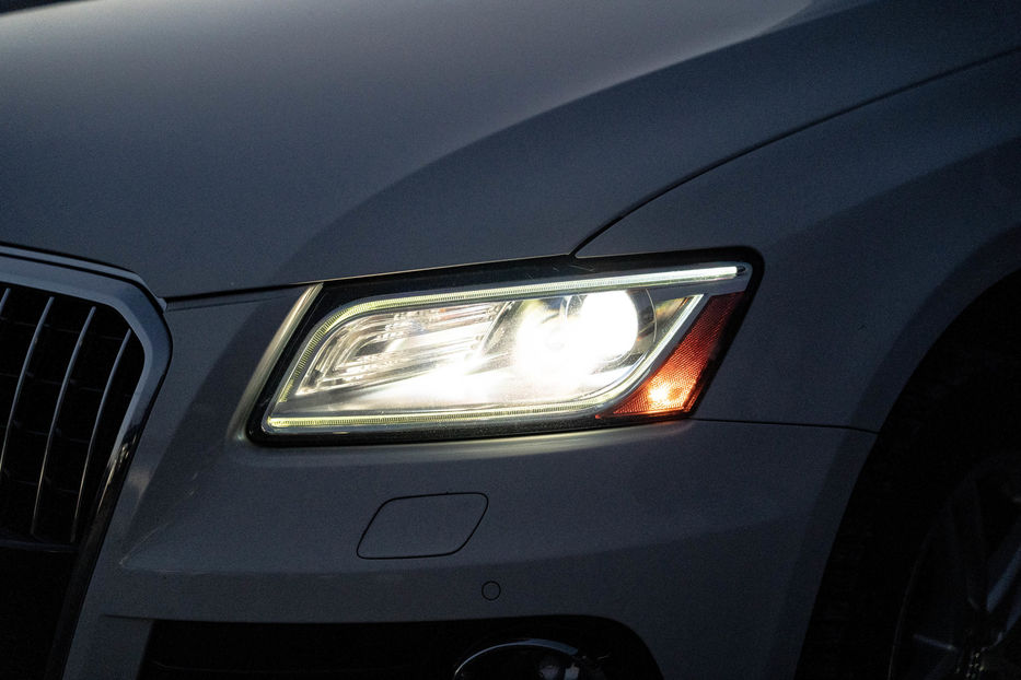 Продам Audi Q5 Premium Plus 2016 года в Черновцах