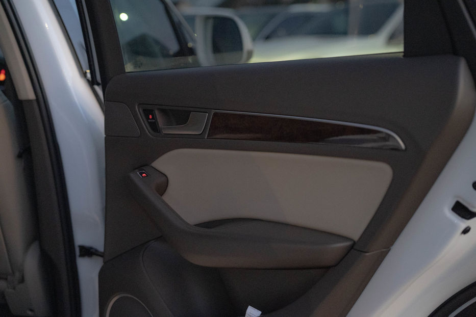 Продам Audi Q5 Premium Plus 2016 года в Черновцах