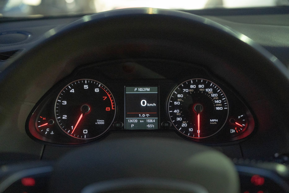 Продам Audi Q5 Premium Plus 2016 года в Черновцах