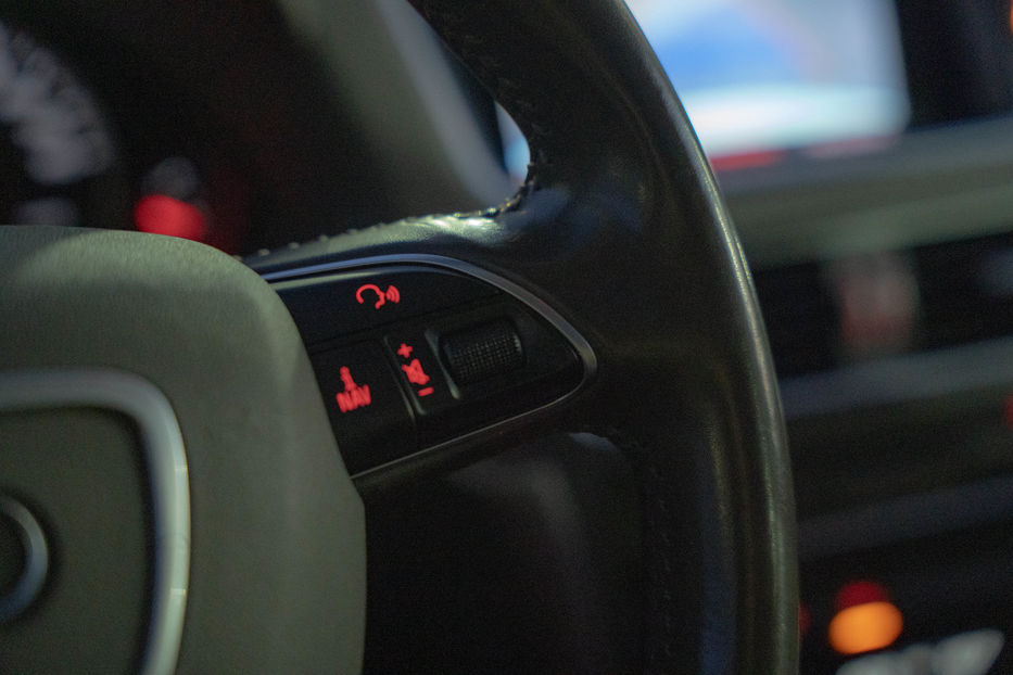 Продам Audi Q5 Premium Plus 2016 года в Черновцах