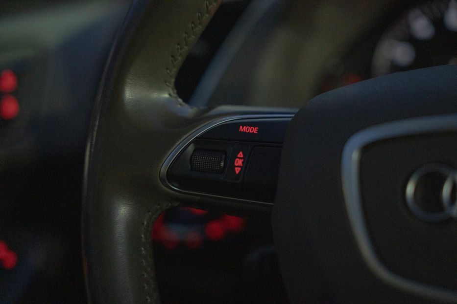 Продам Audi Q5 Premium Plus 2016 года в Черновцах