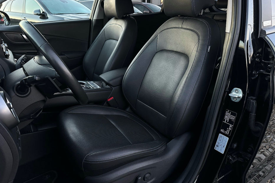 Продам Hyundai Kona 64kWhМакс.комплектація PREMIUM 2021 года в Львове