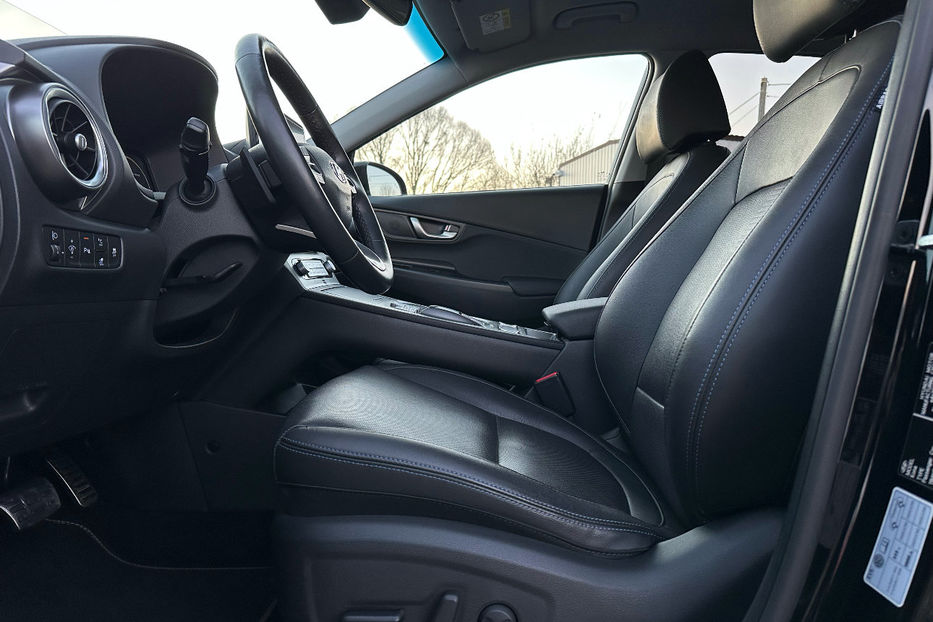 Продам Hyundai Kona 64kWhМакс.комплектація PREMIUM 2021 года в Львове