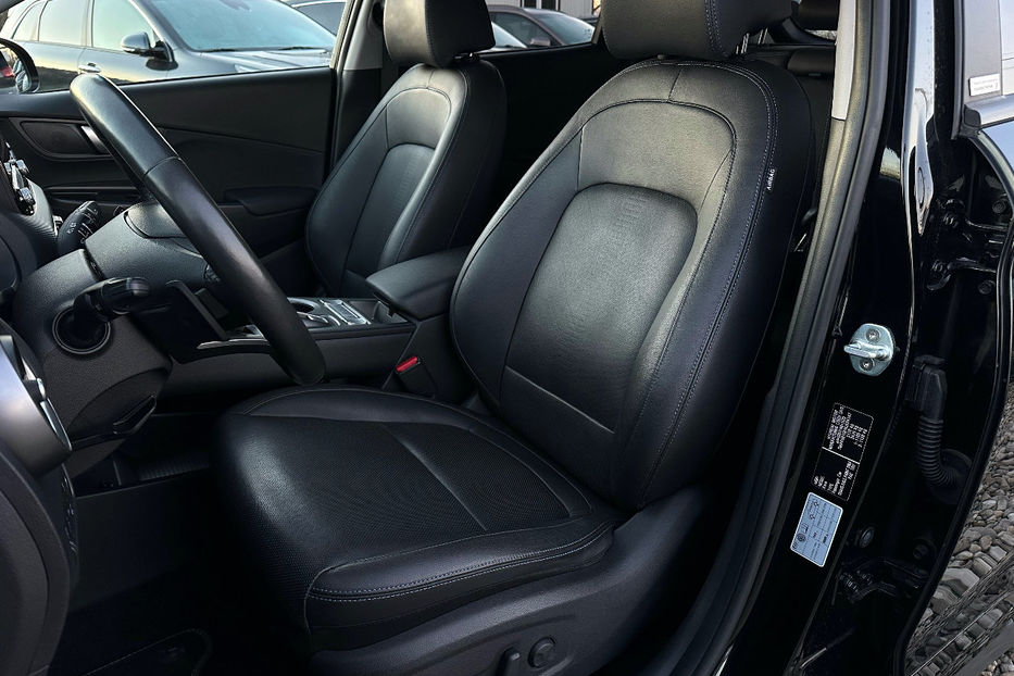 Продам Hyundai Kona 64kWhМакс.комплектація PREMIUM 2021 года в Львове