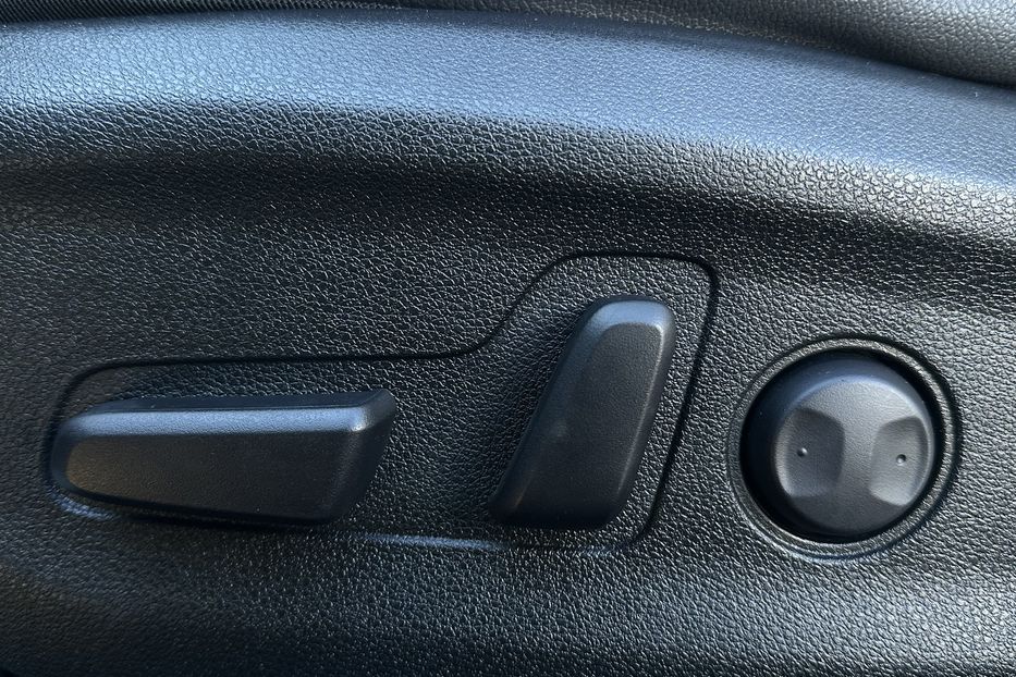 Продам Kia Niro  64 кВт Макс. комплектація 2021 года в Львове