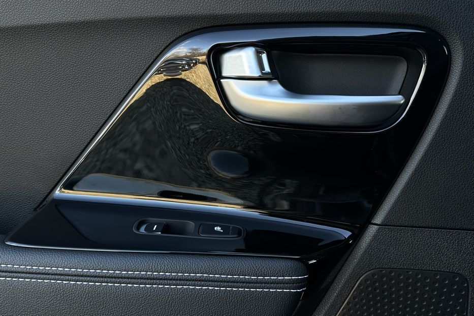 Продам Kia Niro  64 кВт Макс. комплектація 2021 года в Львове