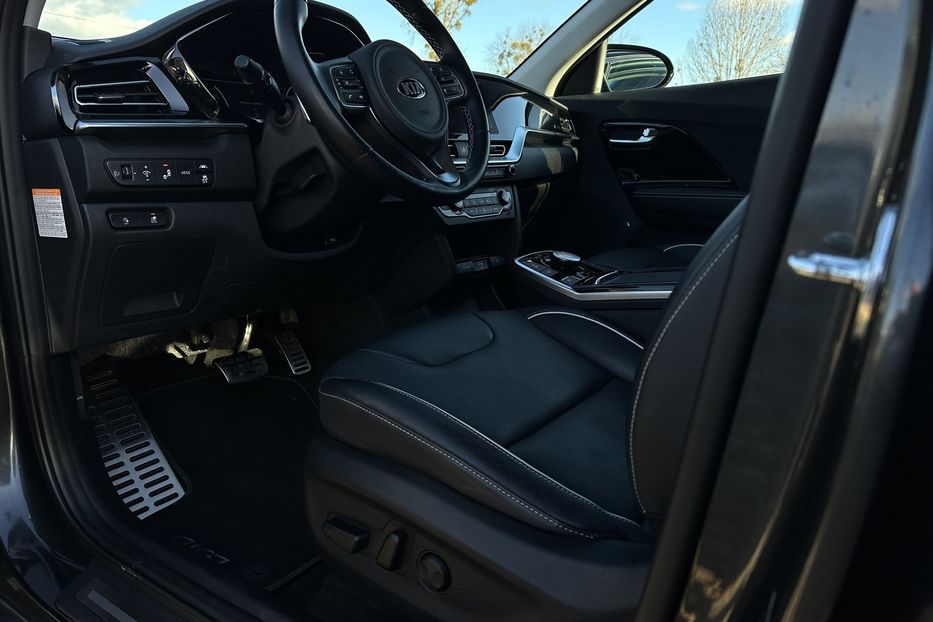 Продам Kia Niro  64 кВт Макс. комплектація 2021 года в Львове