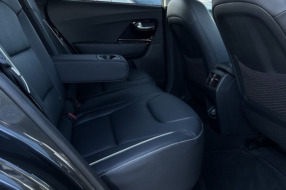 Продам Kia Niro  64 кВт Макс. комплектація 2021 года в Львове