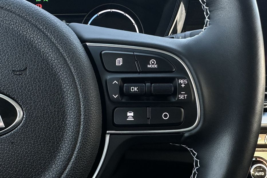 Продам Kia Niro  64 кВт Макс. комплектація 2021 года в Львове