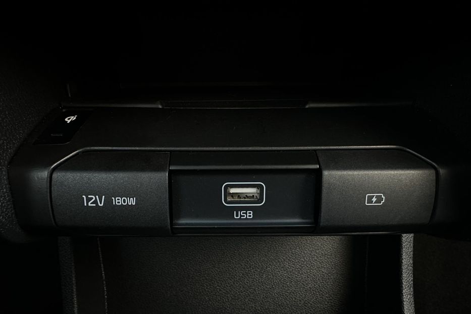 Продам Kia Niro  64 кВт Макс. комплектація 2021 года в Львове