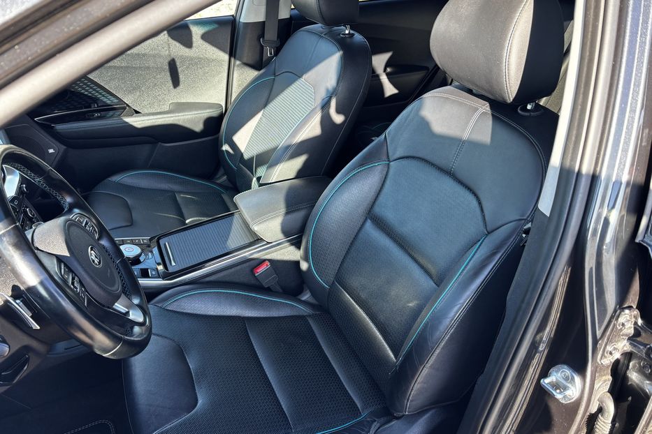 Продам Kia Niro 64 KW макс. комплектація 2021 года в Львове