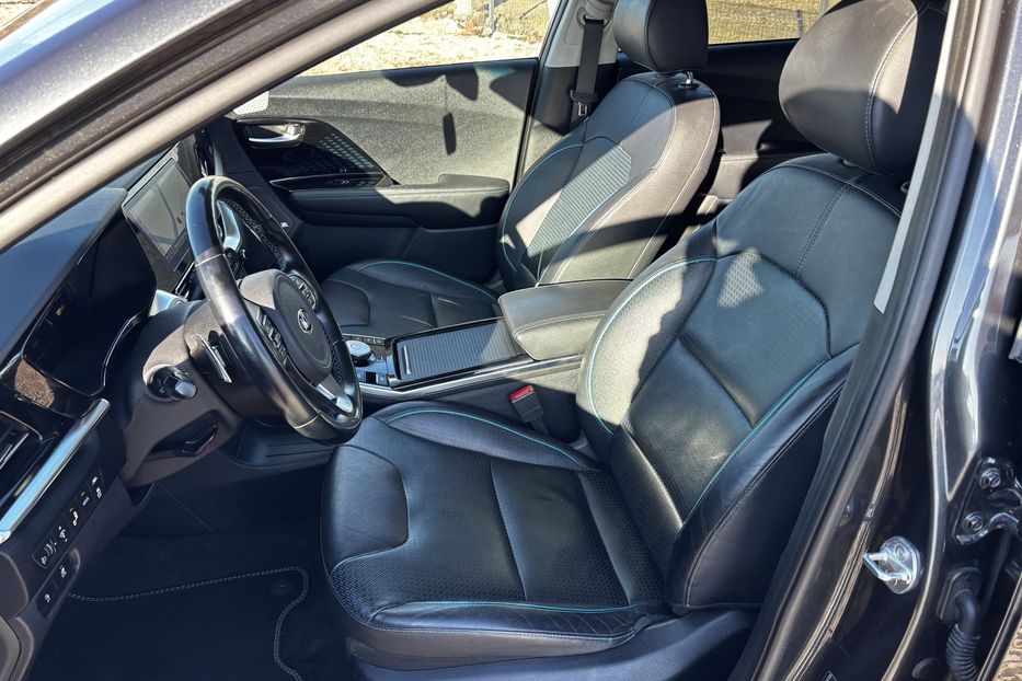 Продам Kia Niro 64 KW макс. комплектація 2021 года в Львове
