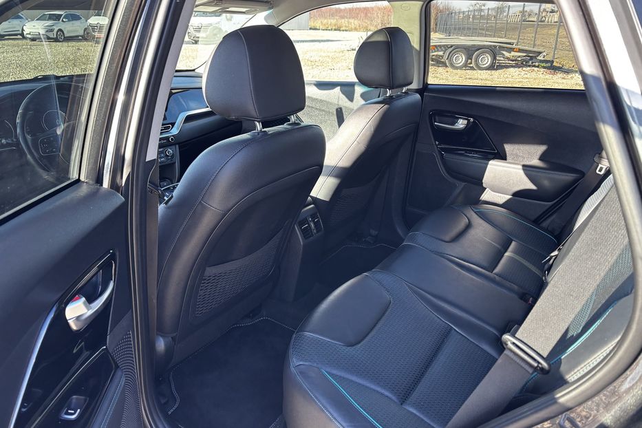 Продам Kia Niro 64 KW макс. комплектація 2021 года в Львове
