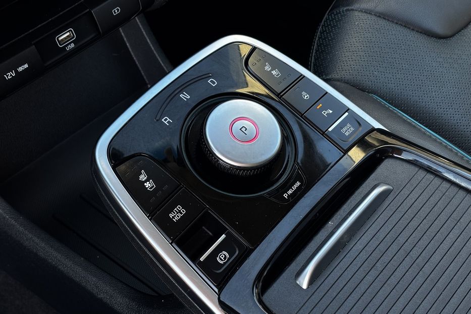 Продам Kia Niro 64 KW макс. комплектація 2021 года в Львове