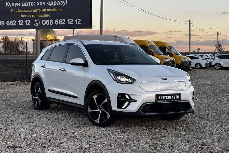 Продам Kia Niro 64 kWt  2020 года в Львове