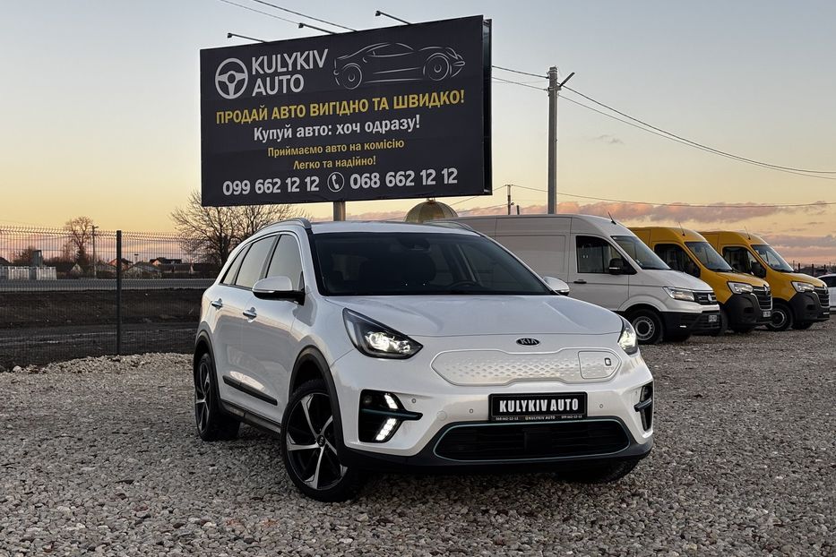 Продам Kia Niro 64 kWt  2020 года в Львове