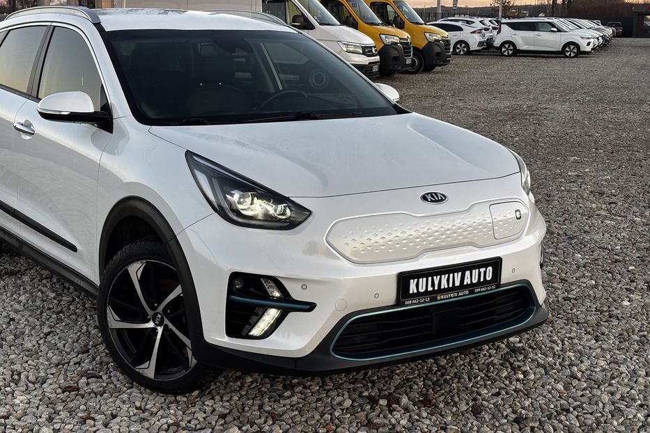 Продам Kia Niro 64 kWt  2020 года в Львове